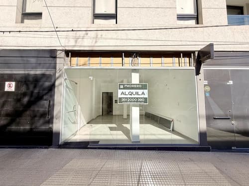 Local en alquiler 35m2 con bano frente vidriado excelente ubicacion