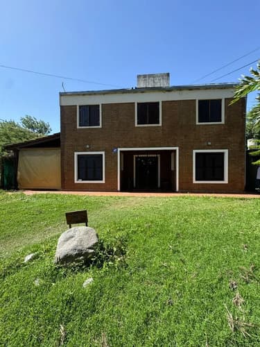 Vendo casa de 3 habitaciones
