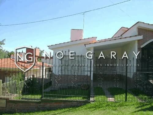 Casa en alquiler anual en b las ensenadas